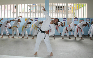 Atletas do Karatê do Saber participam de campeonato baiano em Lauro de Freitas