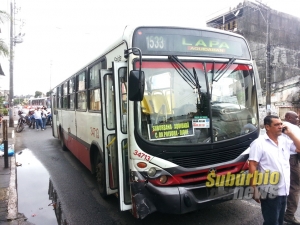 Acidente na avenida Suburbana com dois onibus e 18 pessoas feridas 6