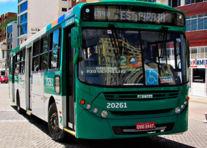 Ônibus assaltado é similar a este (Foto: Blog Urbaianos)