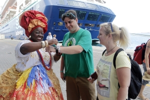 Bahia Tursa realiza receptivo especial para receber turistas no Porto de Salvador. Foto: Camila Souza/GOVBA