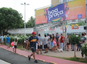 Boa Praça na Praça Ana Lúcia Magalhães