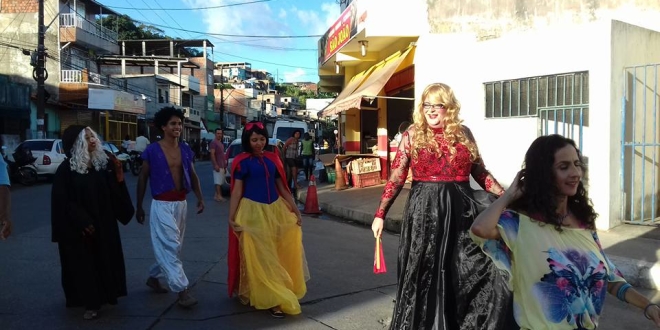 Tabatha Vermont, Maria Menezes e atores do do elenco de Princesas e Heróis um Super Musical 