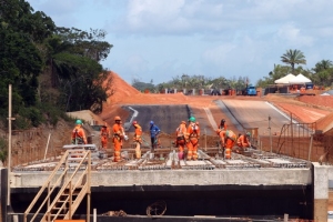 Obras de vias de acesso entre Salvador e Região Metropolitana. Na foto:Rodovia CIA-Aeroporto (BA-526) à Estrada do Coco (BA-099) Foto: Camila Souza/GOVBA