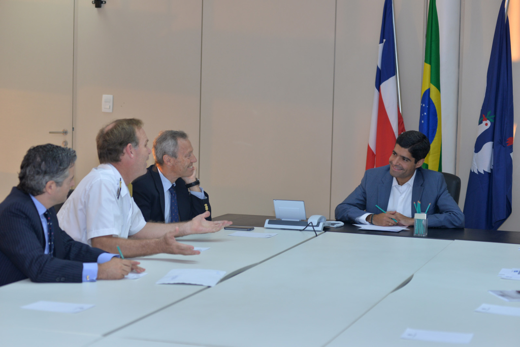 2016-10-18_prefeito-acm-neto_embaixador-espanha-manuel-de-la-camara_foto-max-haack_agecom-21