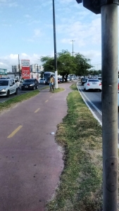 Acidente na Avenida Tancredo Neves - Foto: leitor do Subúrbio News