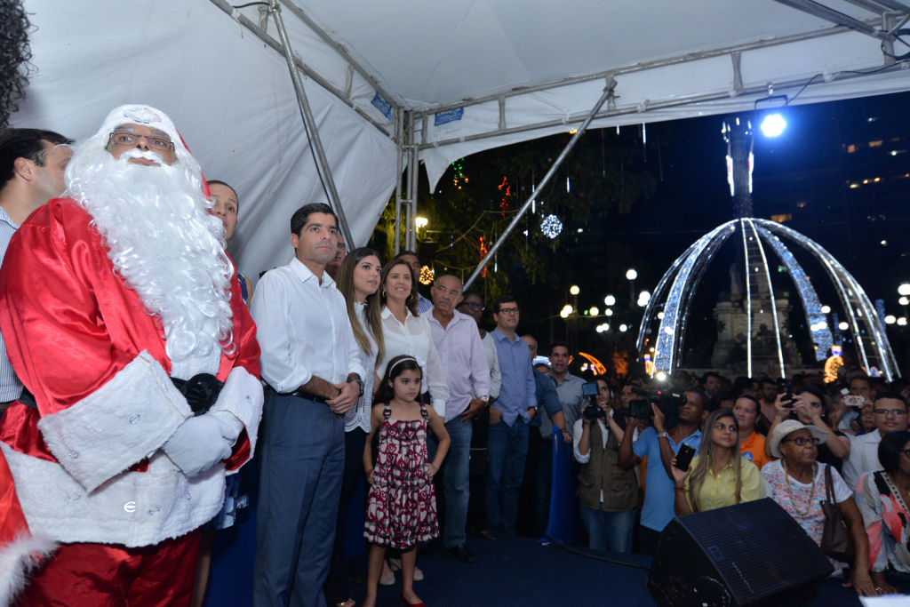 2016-11-23_prefeito-acm-neto_iluminacao-natal-2016_foto-max-haack_agecom-39