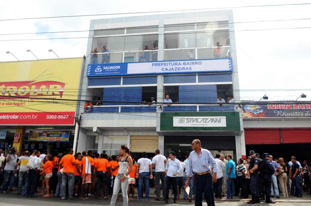 prefeito-acm-neto-inaugura-sede-da-prefeitura-bairro-em-cajazeiras_fotoangelopontes11